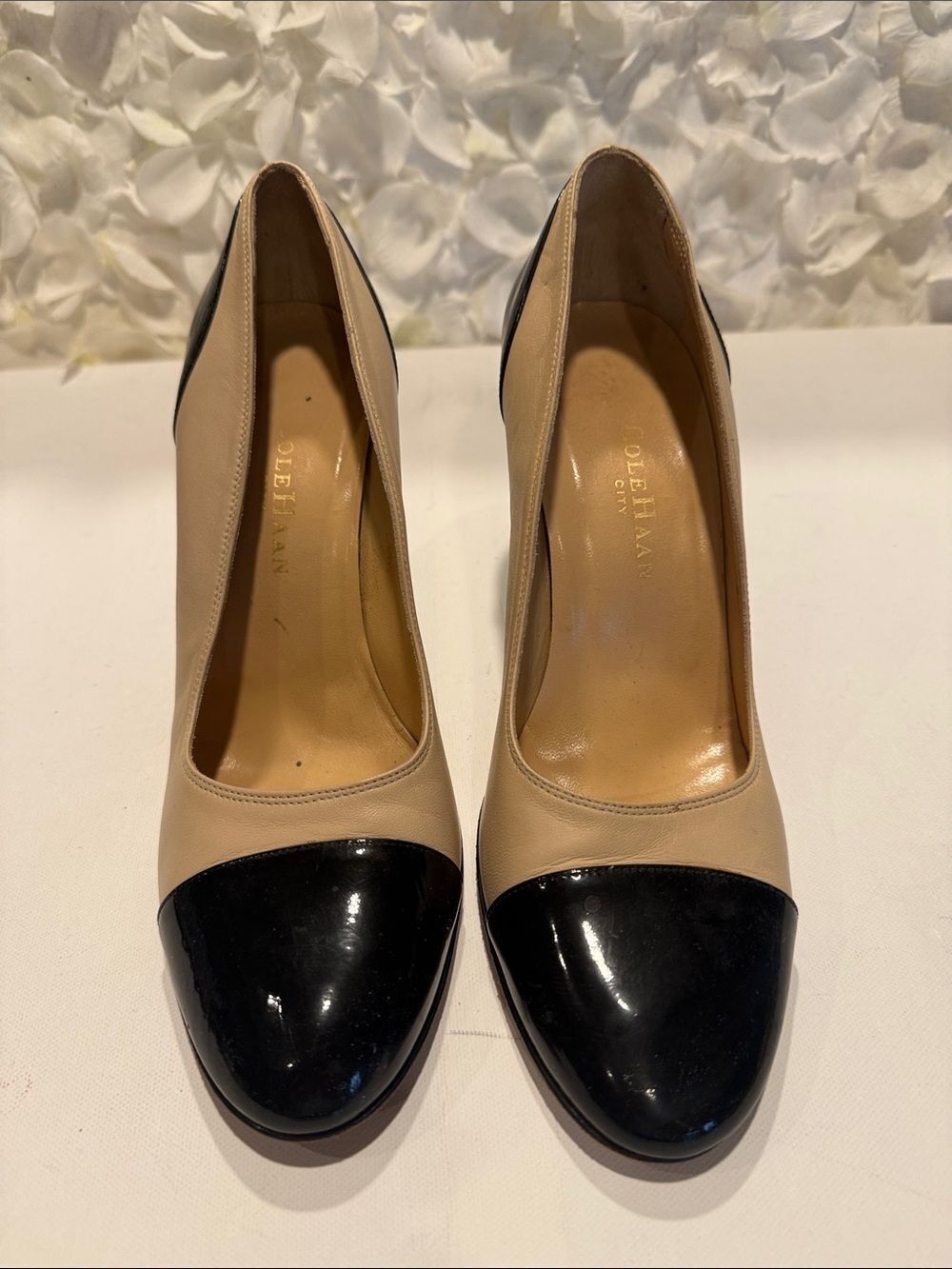 Cole Haan Beige Leather Pumps with Black Patent Cap Toe